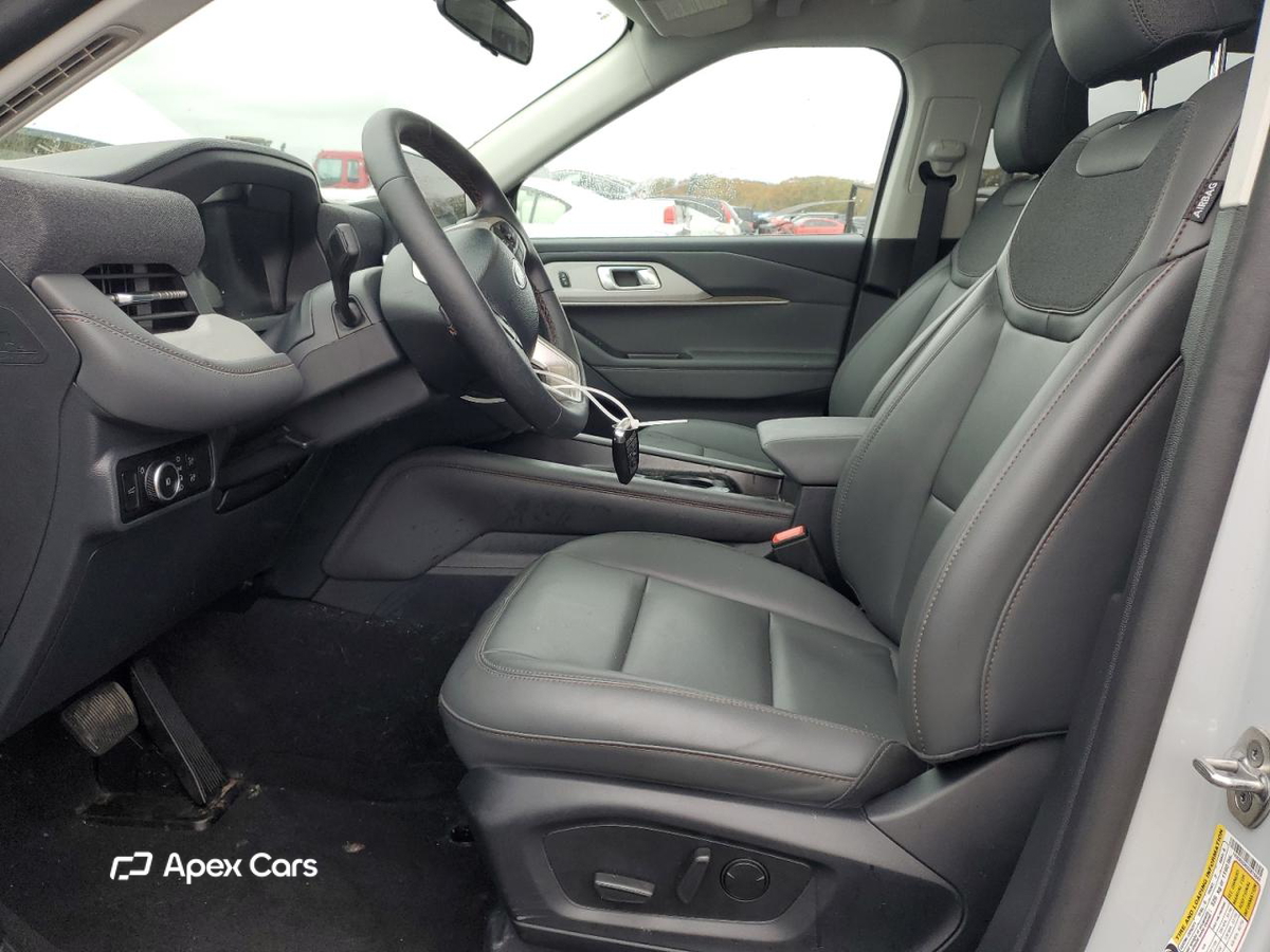 Ford Explorer 2025