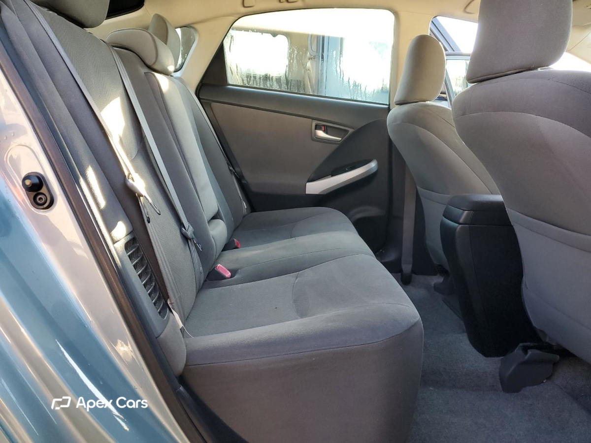 Toyota Prius 2012