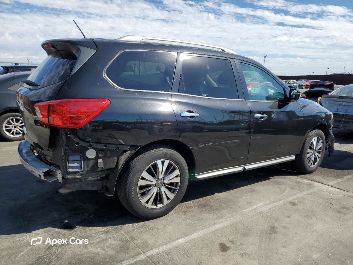 Nissan Pathfinder 2017