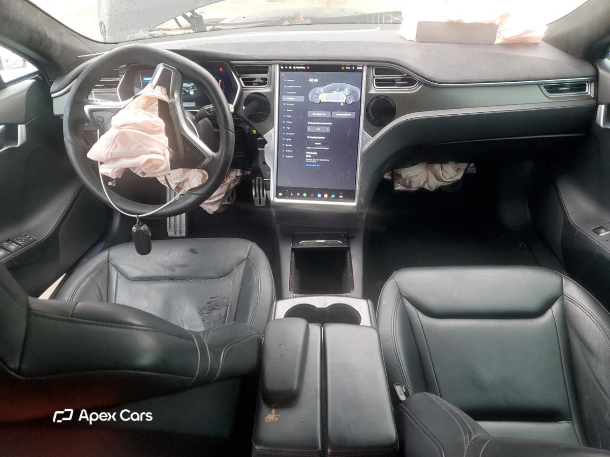 Tesla Model S 2016