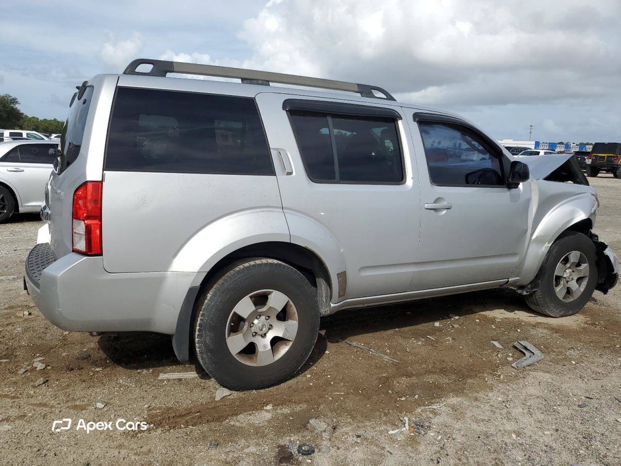 Nissan Pathfinder 2011