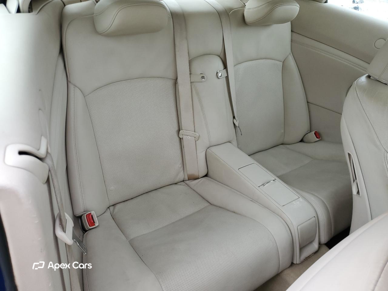 Lexus IS 2010