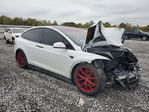 Tesla Model X 2022