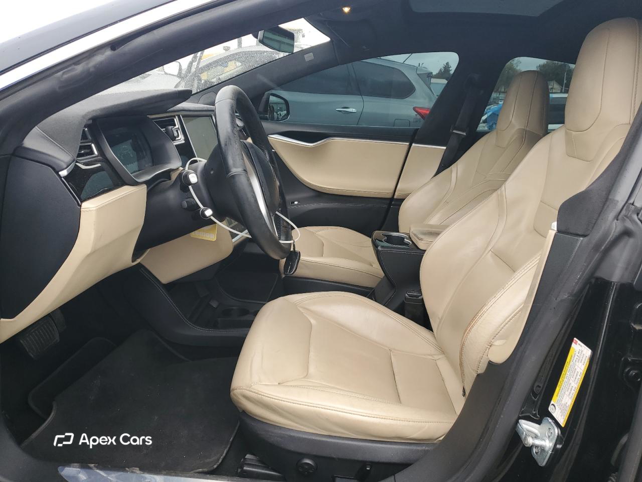 Tesla Model S 2015