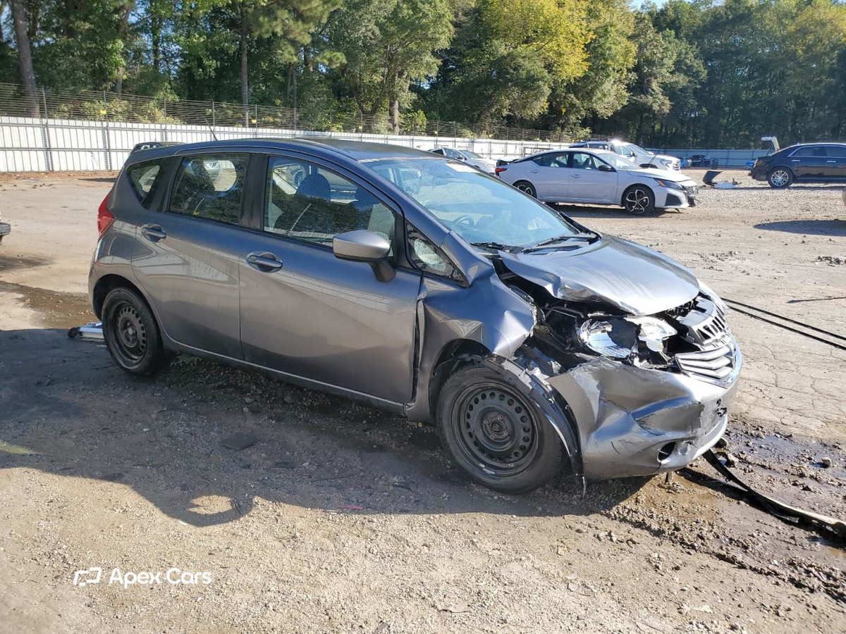 Nissan Versa 2016