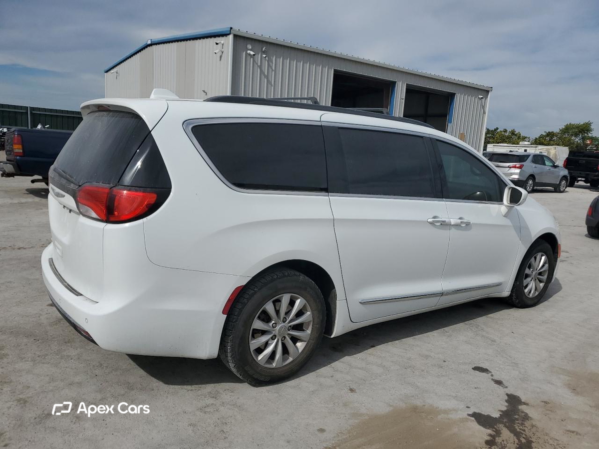 Chrysler Pacifica 2017