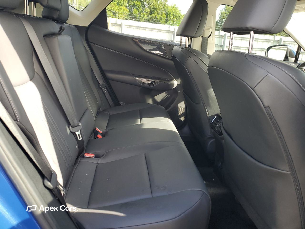 Lexus NX 2022