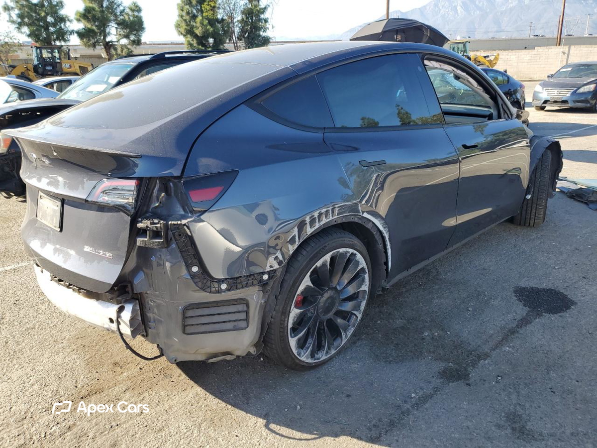 Tesla Model Y 2022