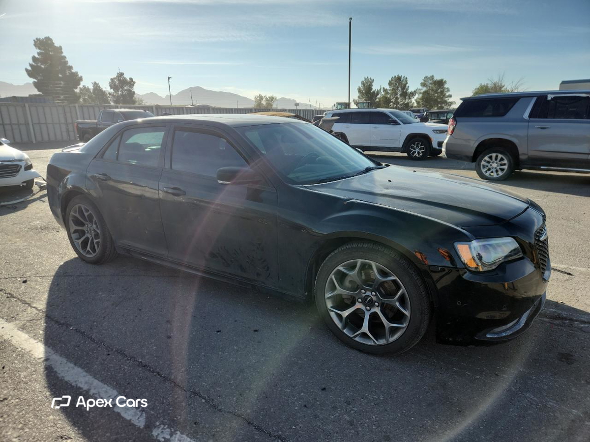 Chrysler 300 2016