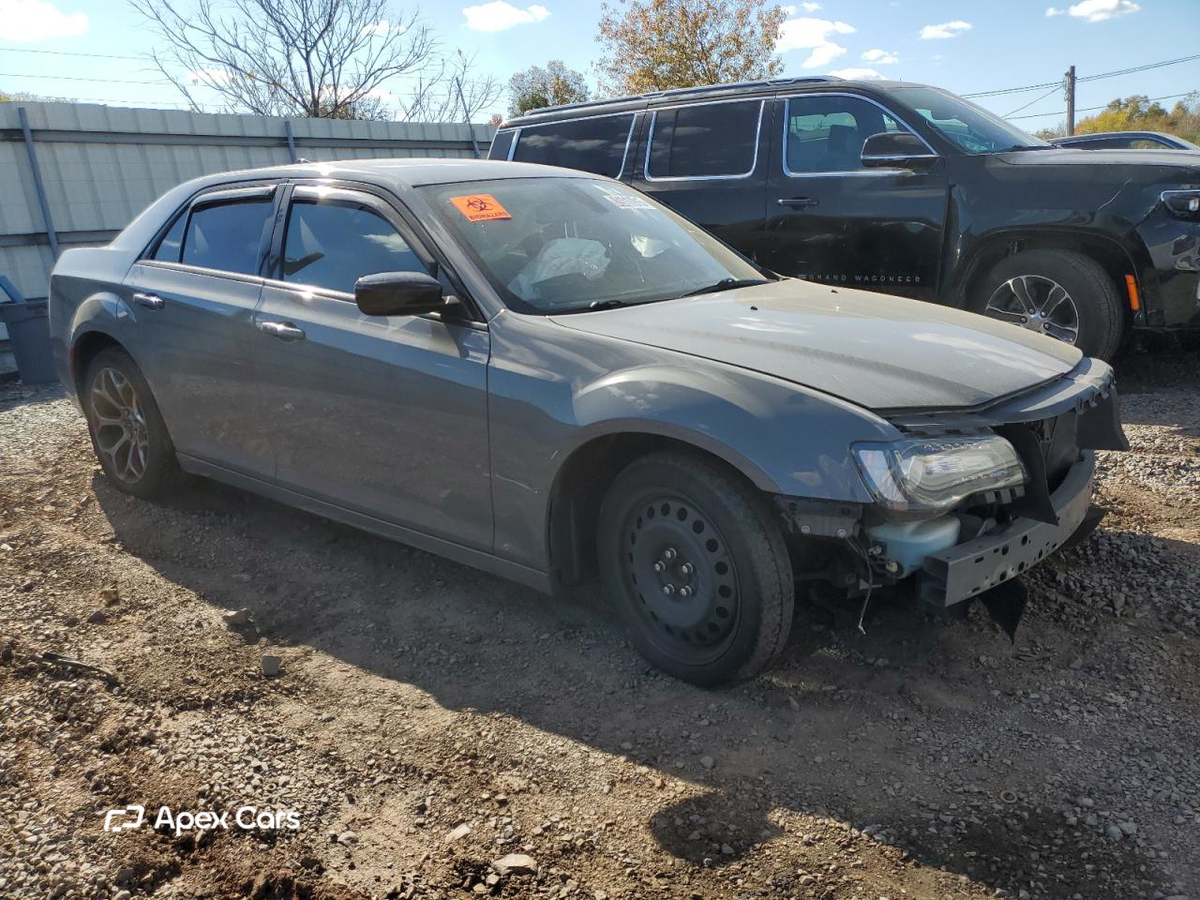 Chrysler 300 2018