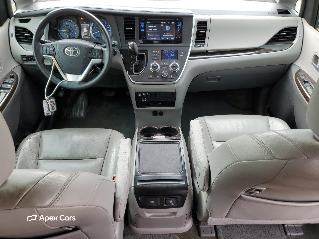 Toyota Sienna 2015