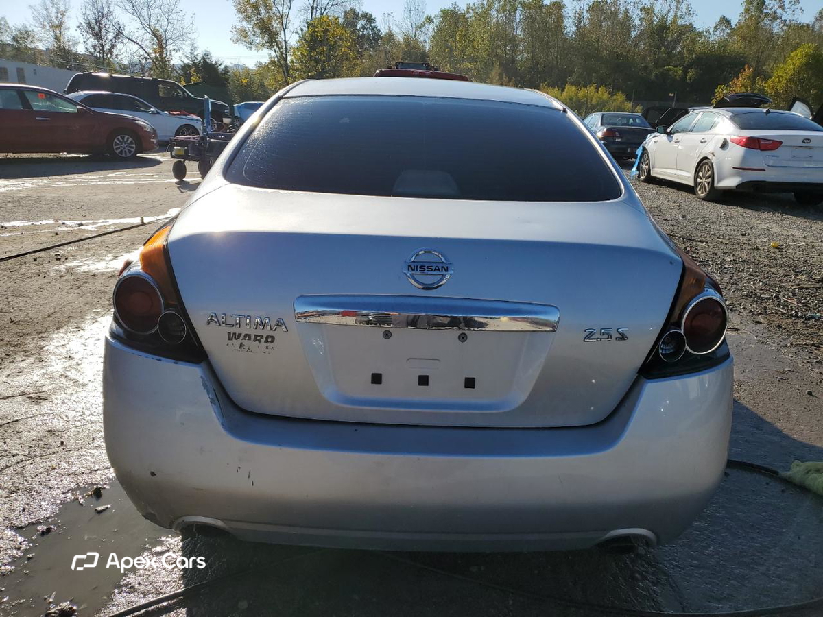 Nissan Altima 2011