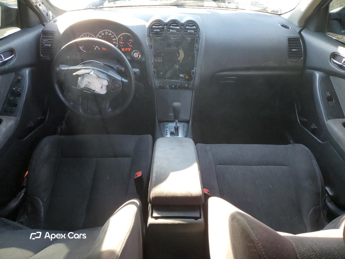 Nissan Altima 2011