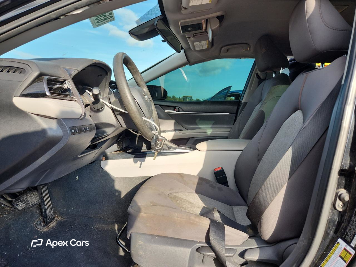 Toyota Camry 2019