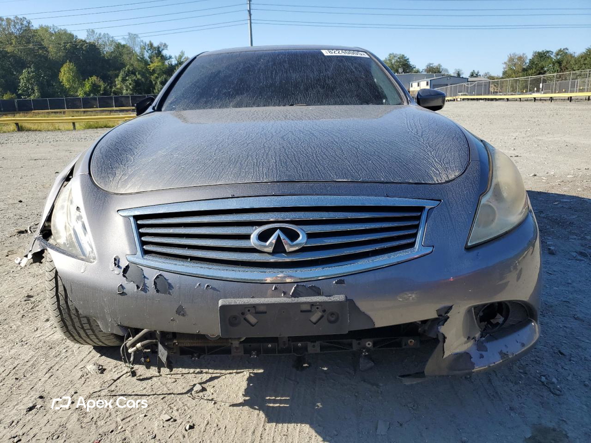 Infiniti G 2010