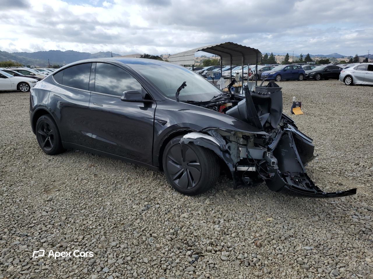 Tesla Model Y 2026
