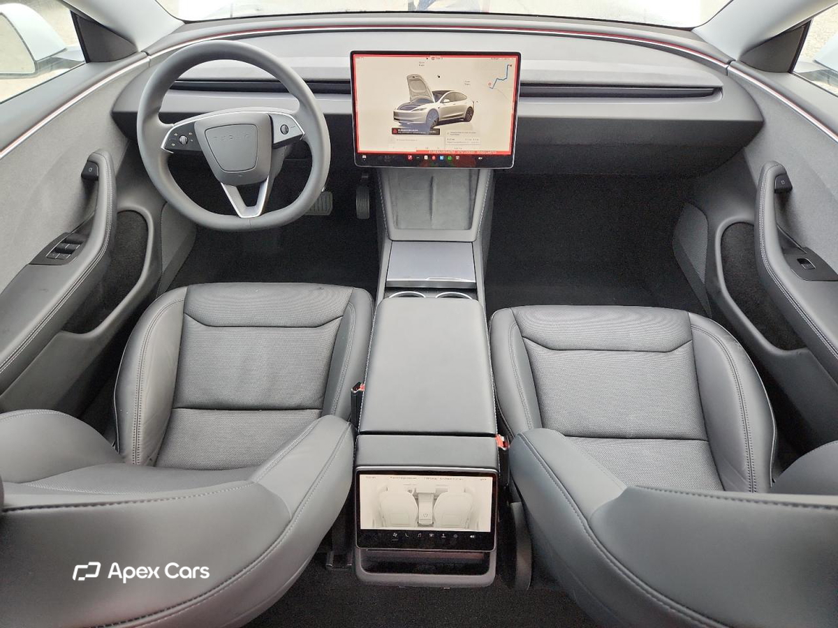 Tesla Model 3 2024