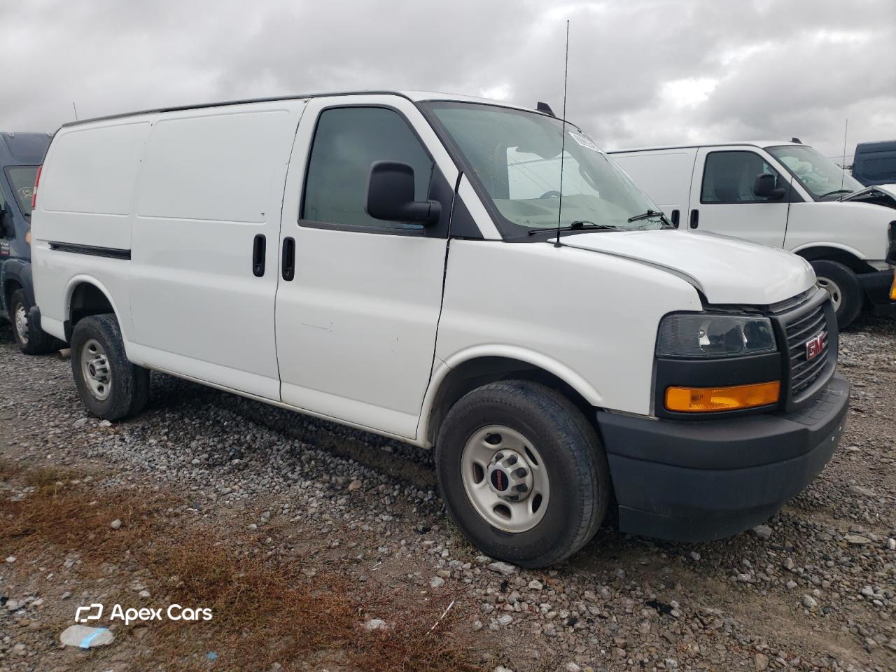 GMC Savana 2023