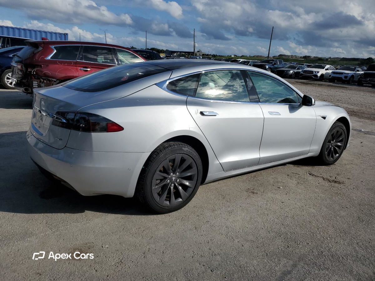Tesla Model S 2017
