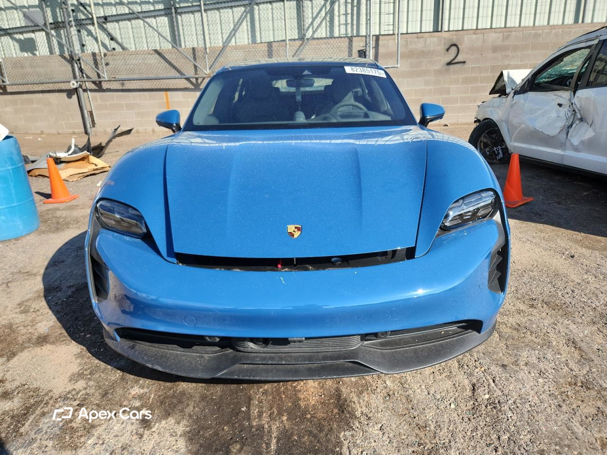 Porsche Taycan 2023