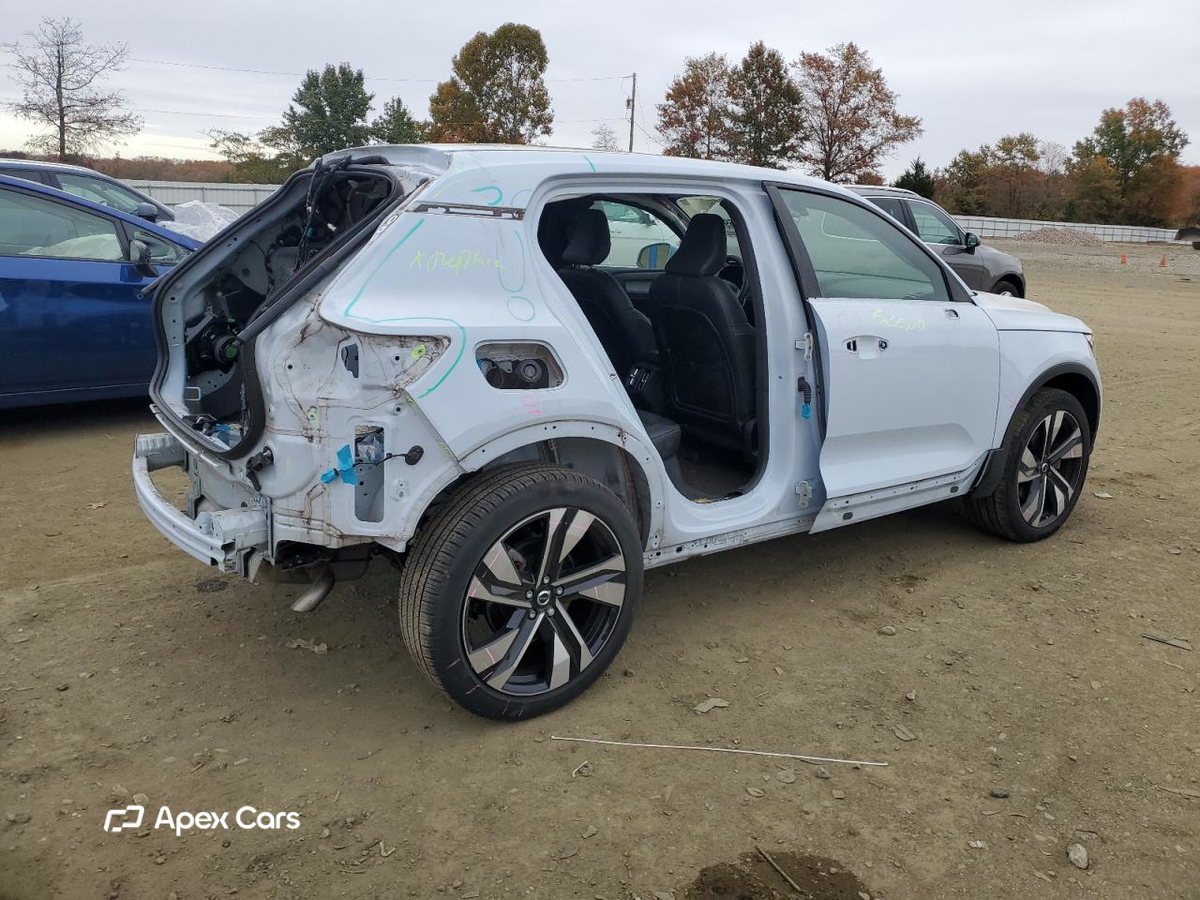 Volvo XC40 2024
