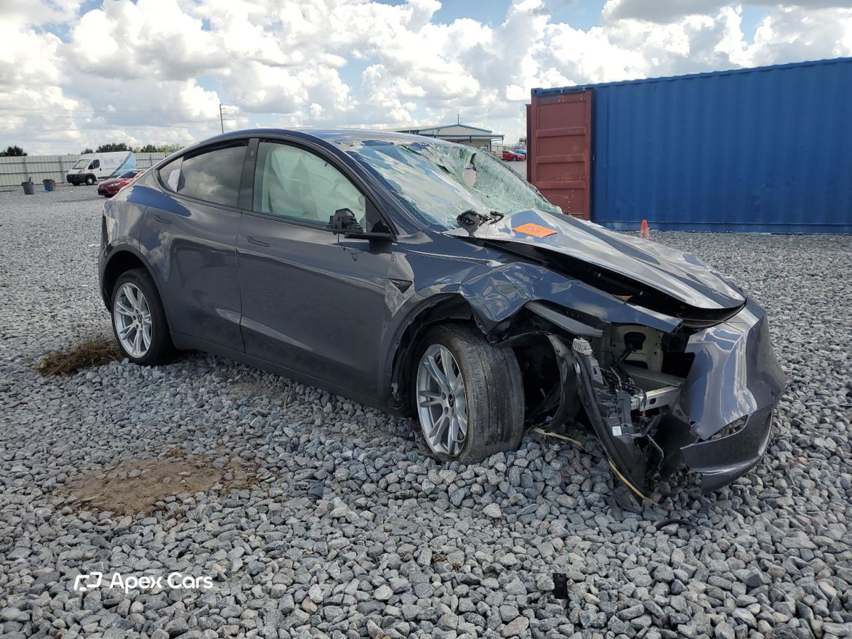 Tesla Model Y 2022