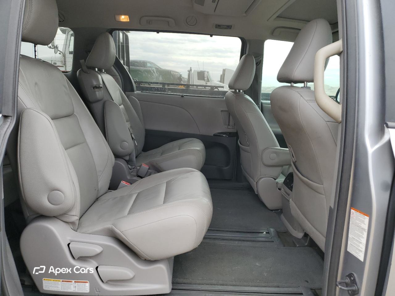 Toyota Sienna 2015