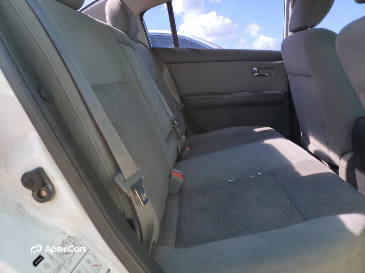 Nissan Sentra 2011
