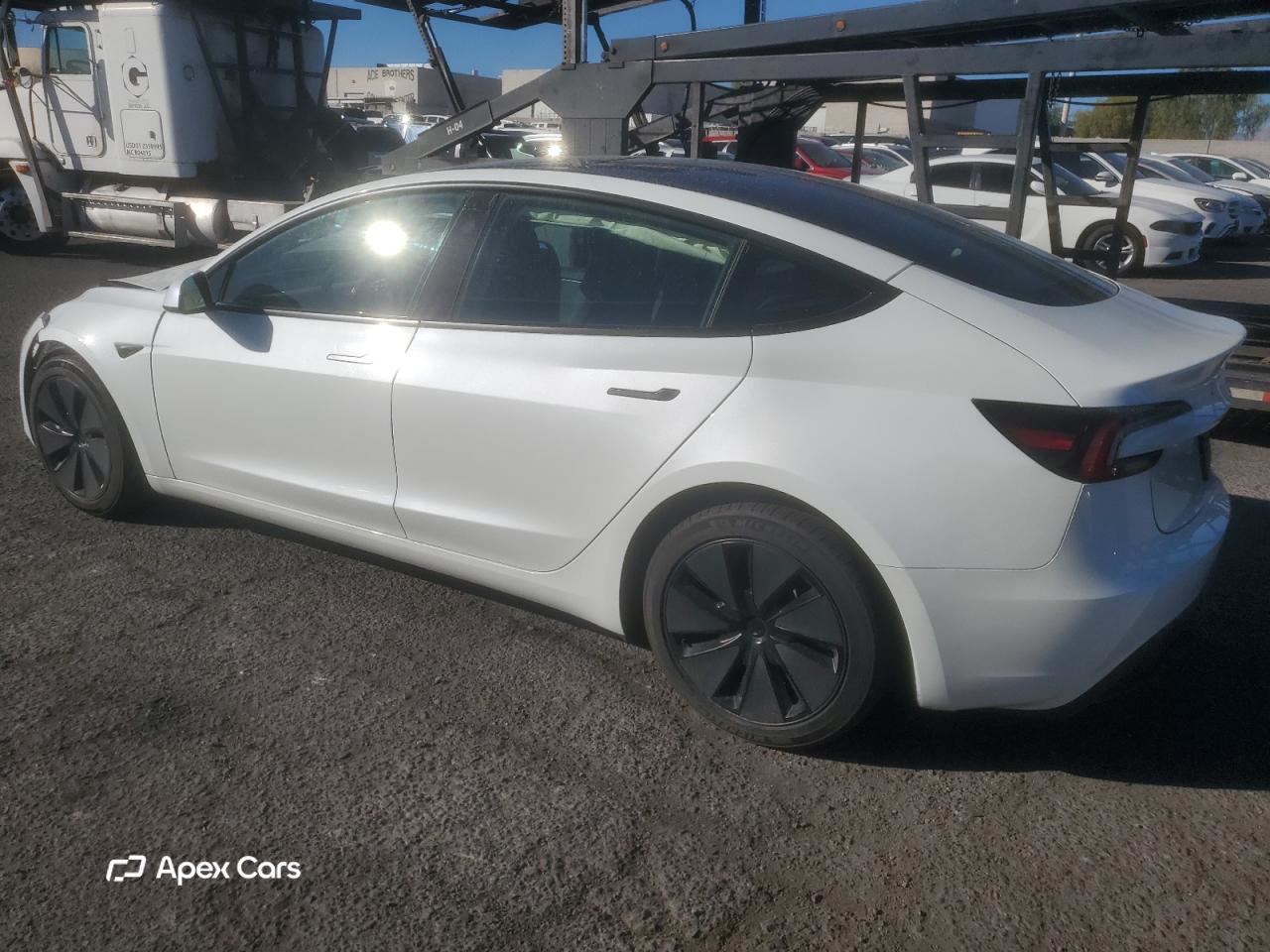 Tesla Model 3 2025