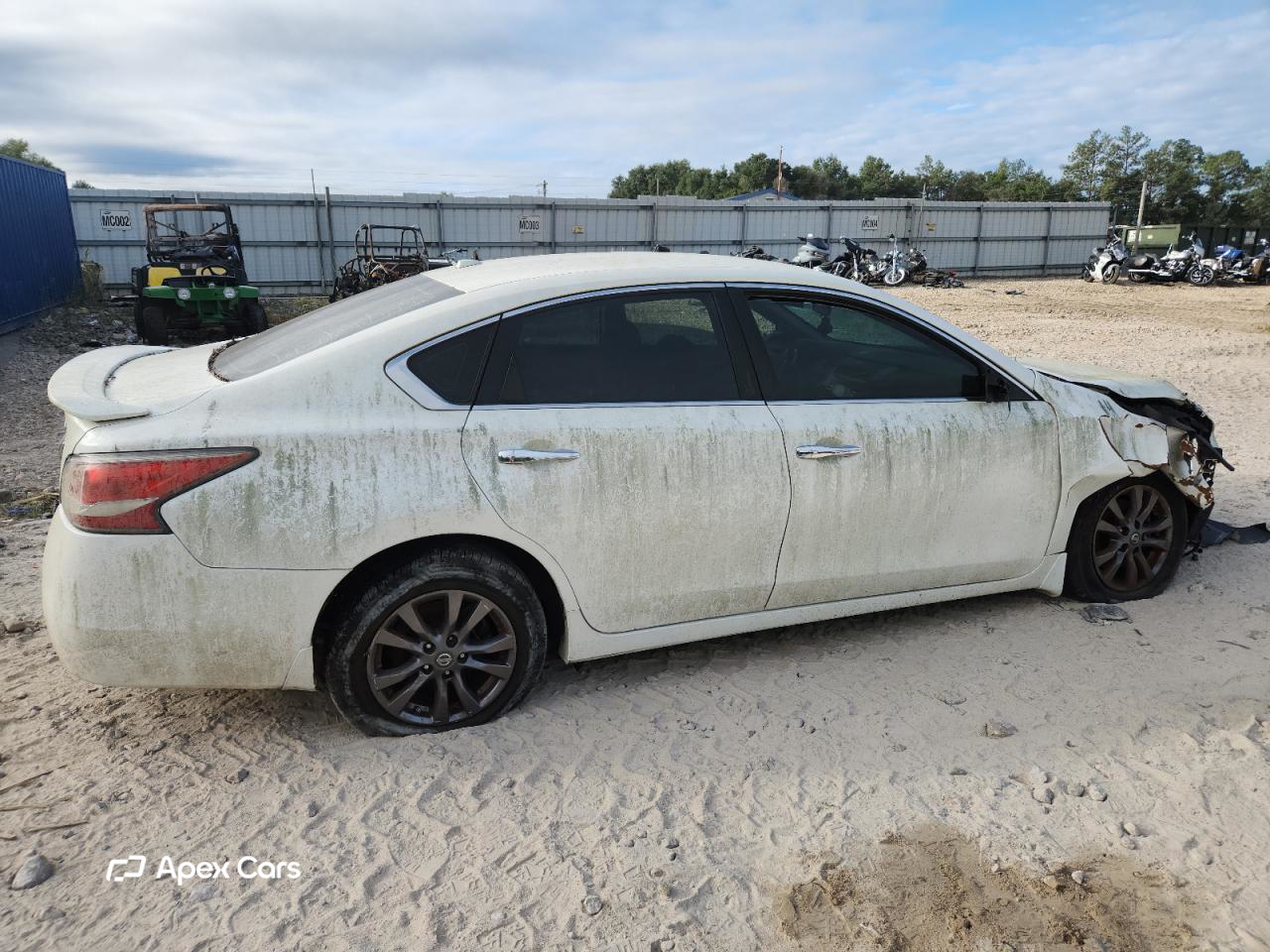 Nissan Altima 2015