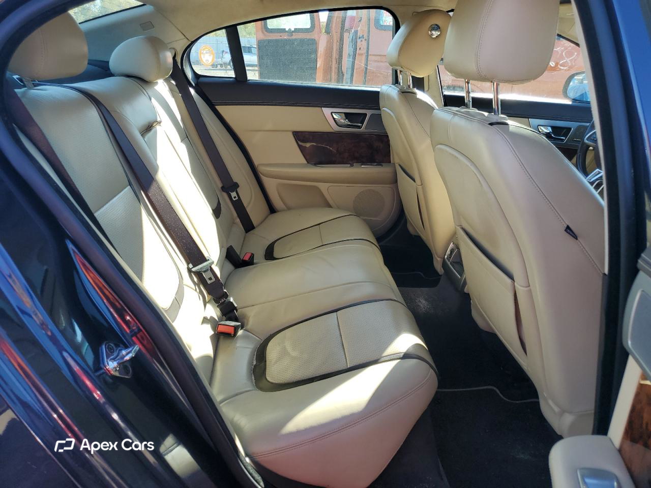 Jaguar XF 2015