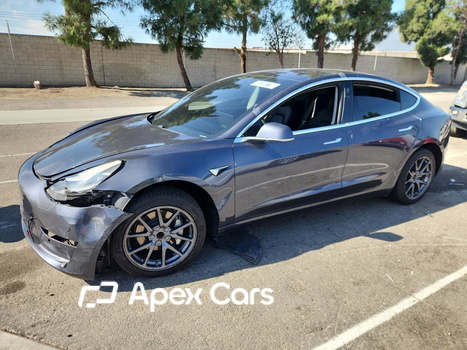 Tesla Model 3 2018 - Image 1 of 12
