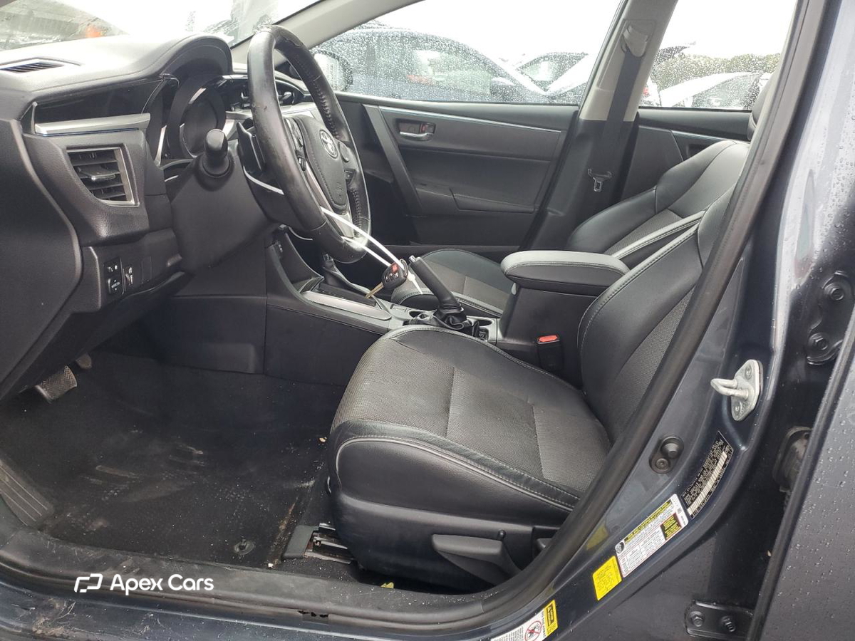 Toyota Corolla 2015