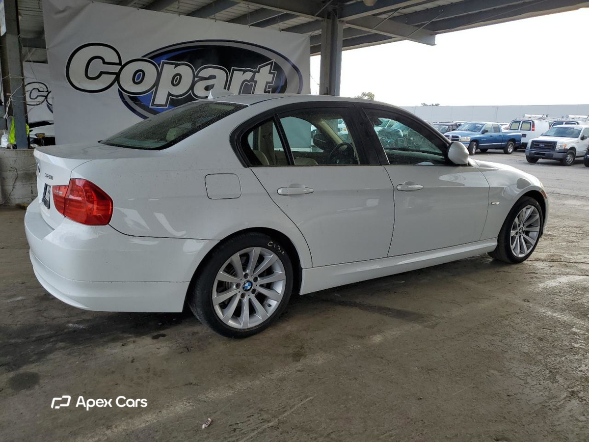 BMW Series 3 2011