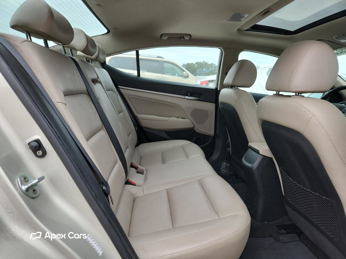 Hyundai Elantra 2017