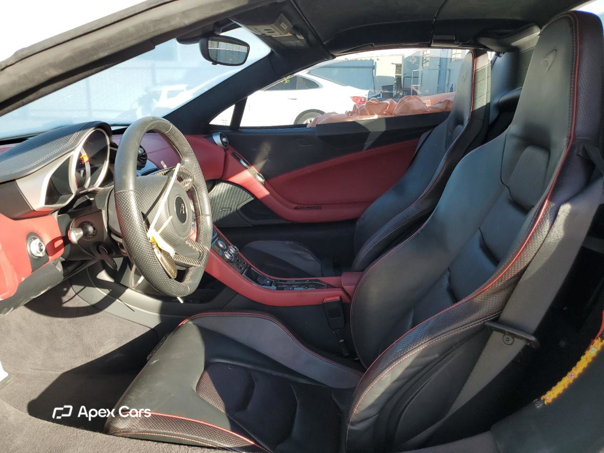 McLaren 650S 2016