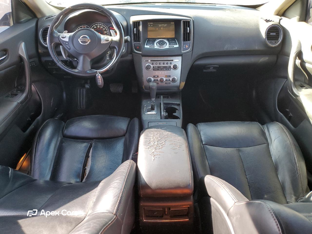 Nissan Maxima 2010