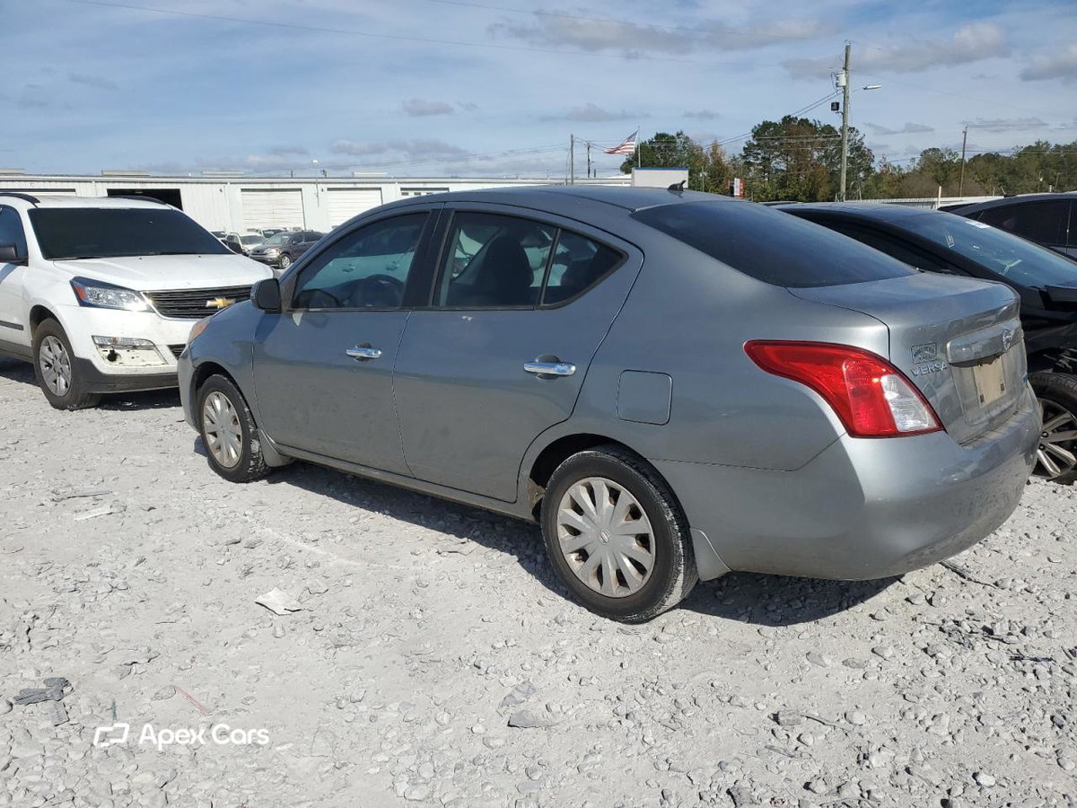 Nissan Versa 2012