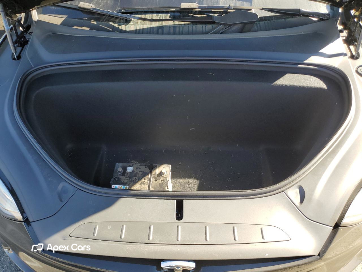 Tesla Model X 2023