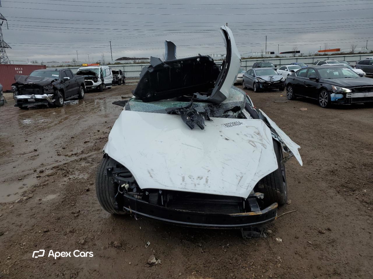 Tesla Model X 2018