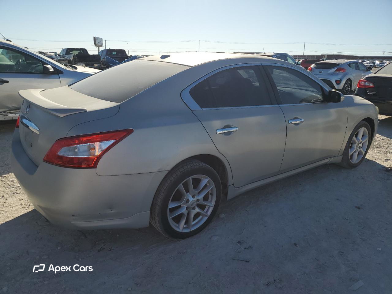 Nissan Maxima 2010
