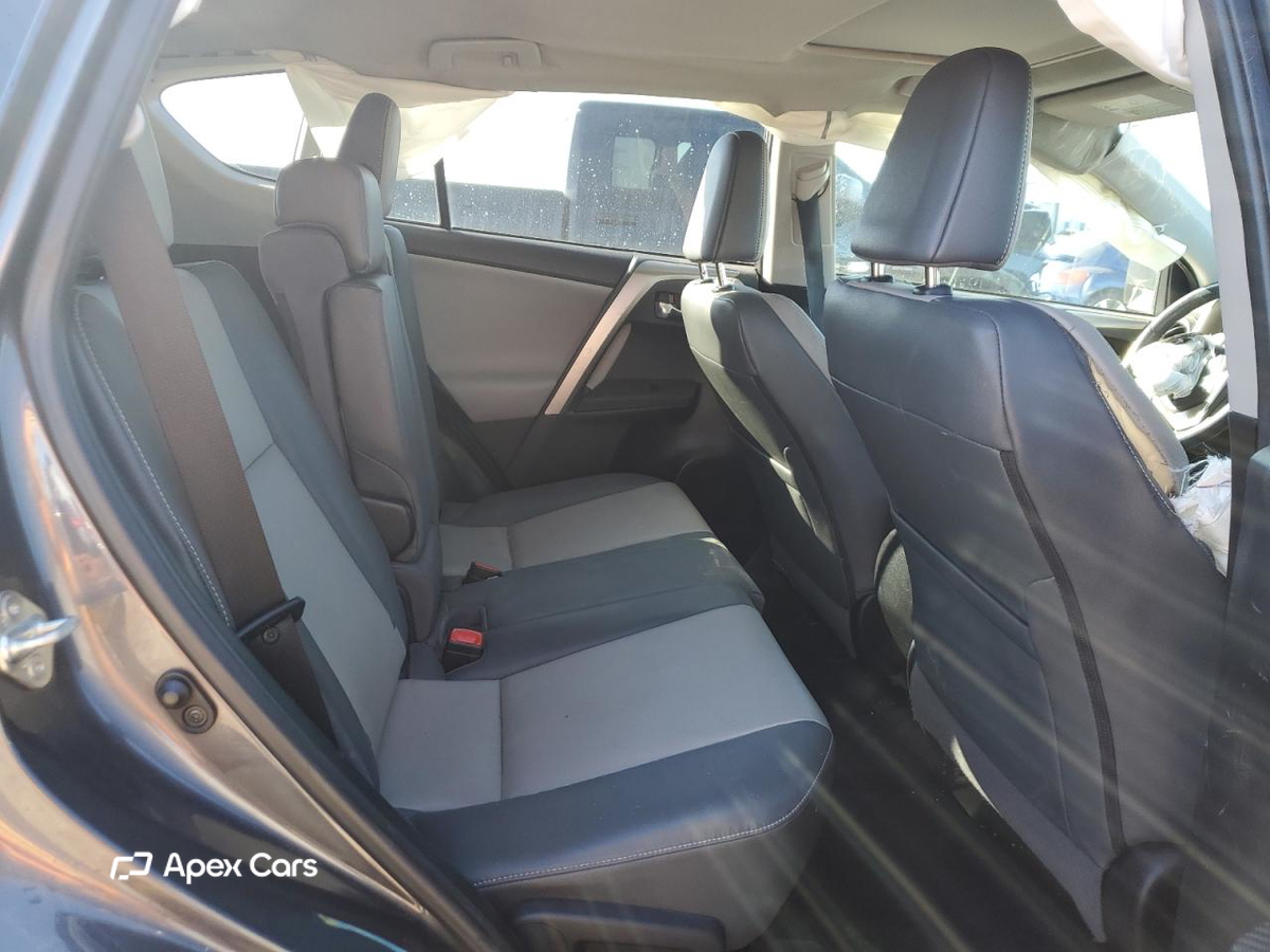 Toyota RAV 4 2015