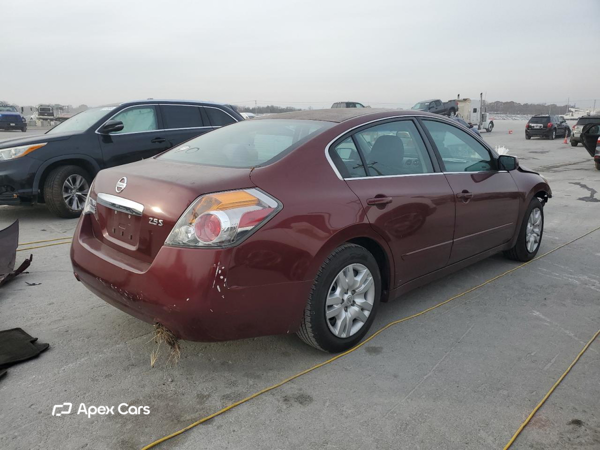Nissan Altima 2012