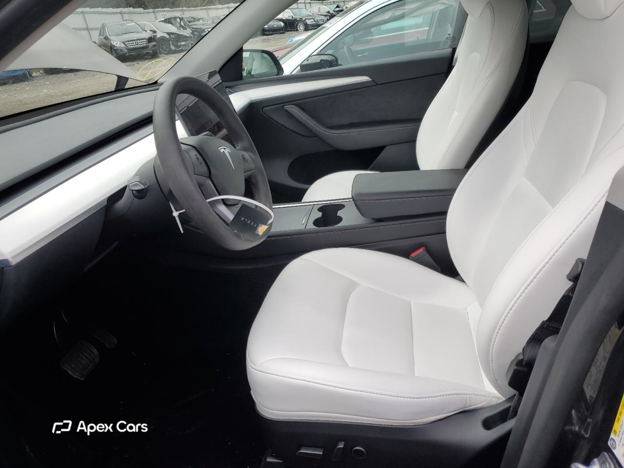 Tesla Model Y 2023