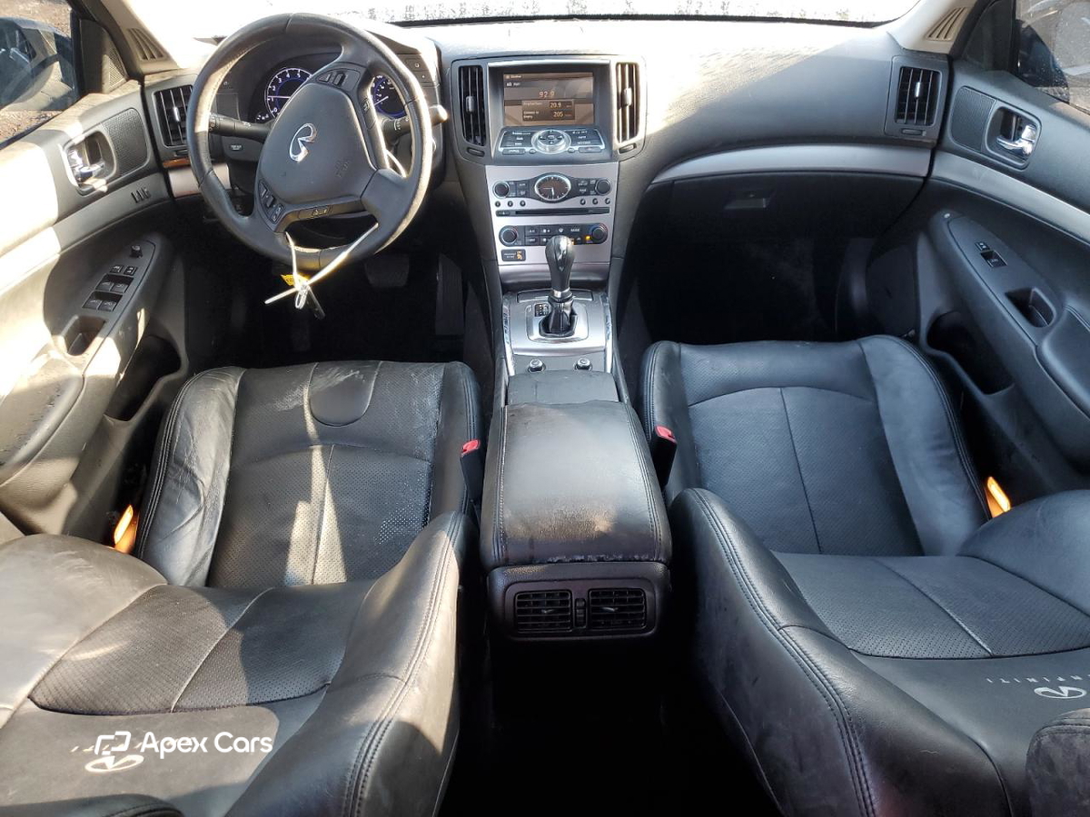 Infiniti G 2010