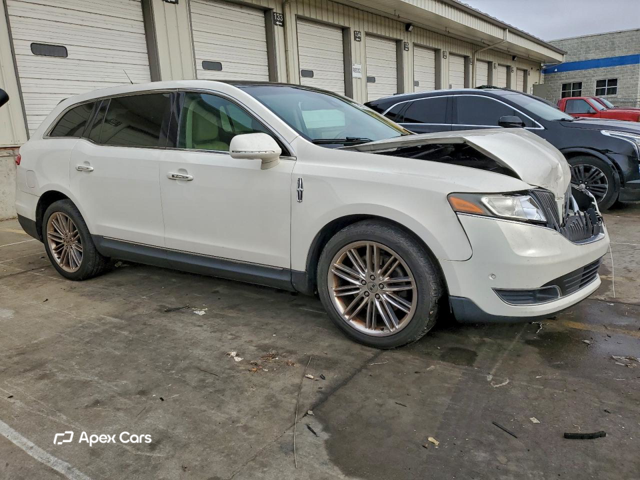 Lincoln MKT 2013