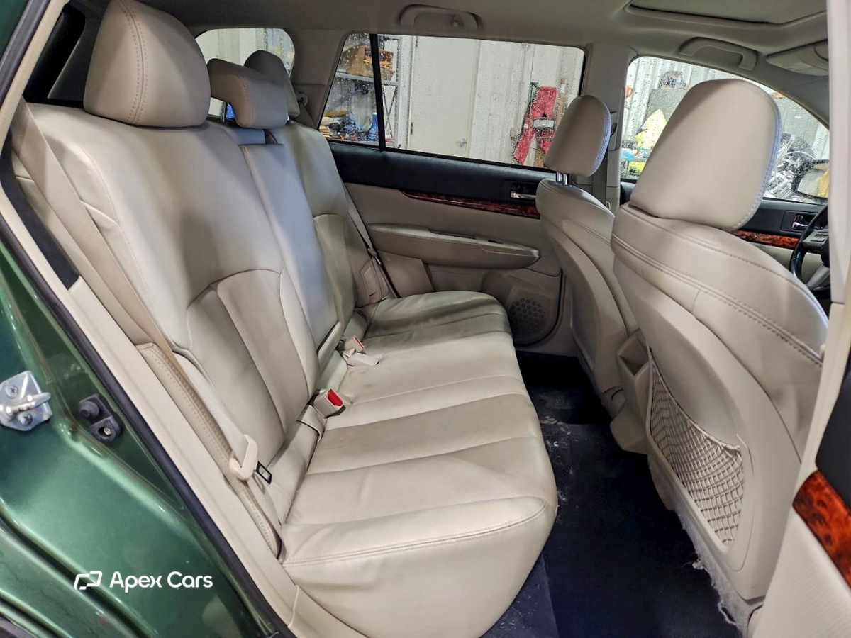 Subaru Outback 2011