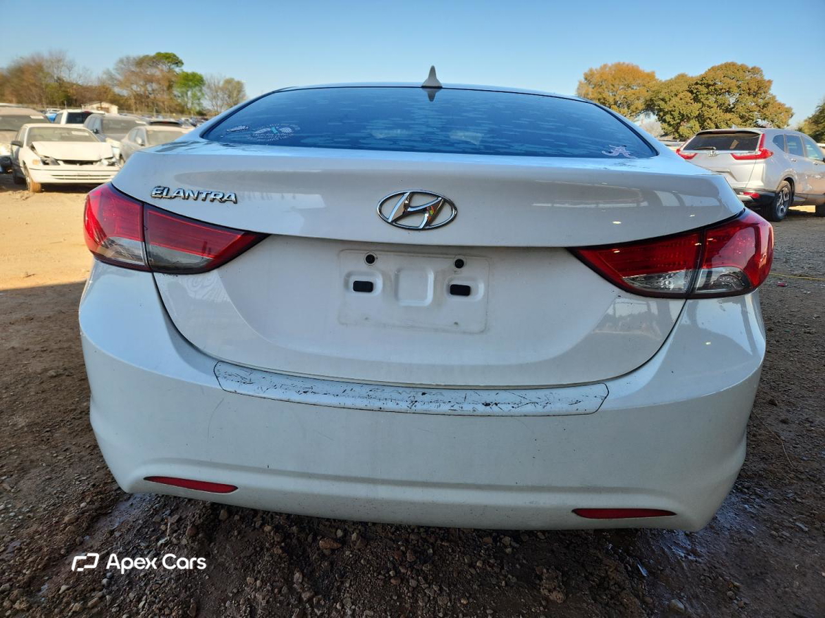 Hyundai Elantra 2013