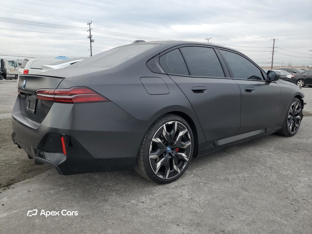 BMW i5 2024