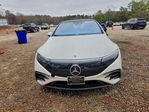 Mercedes-Benz  2022